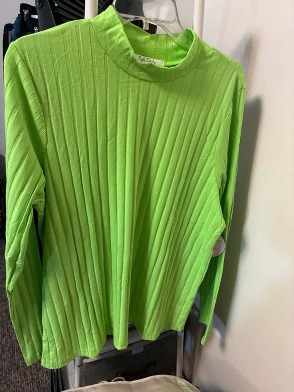 Women’s nwt Full Circle green long sleeve turtleneck 1 x